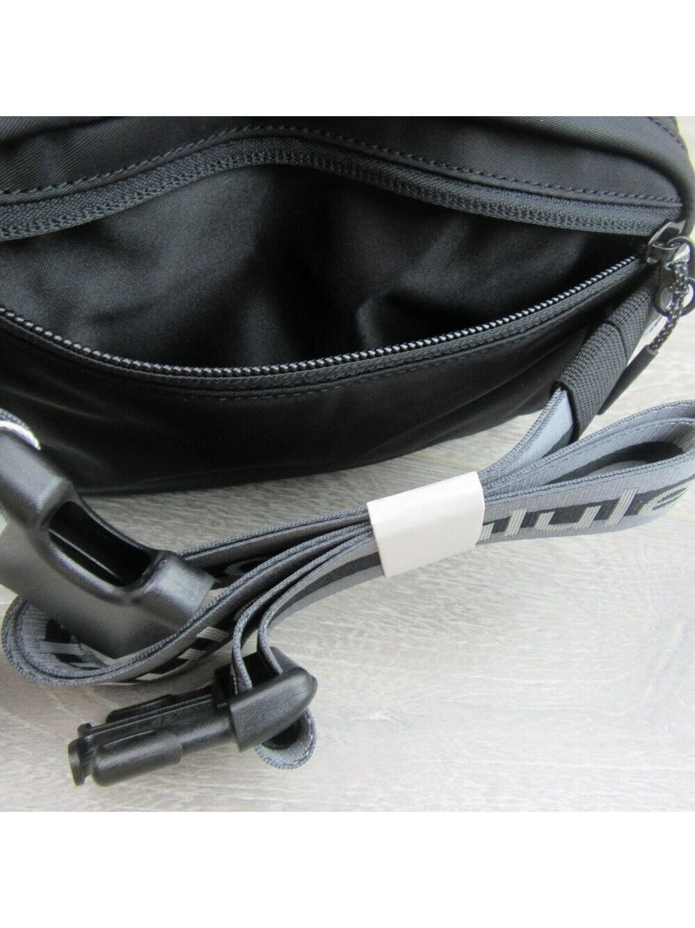 Lululemon Everywhere Belt Bag "Wordmark" Black (1L) Travel Vacation NEW - Picture 9 of 16